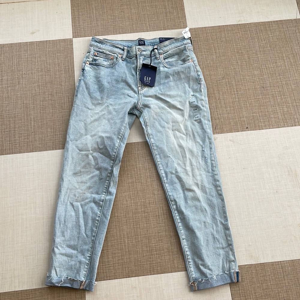 NWT Gap girlfriend jeans size 6
